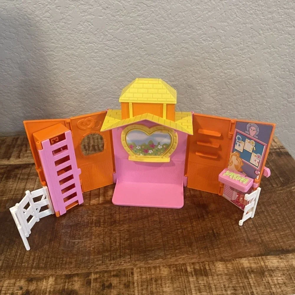 Polly Pocket Ride in Style Ranch Horse Pony Barn Stable Toy 2002